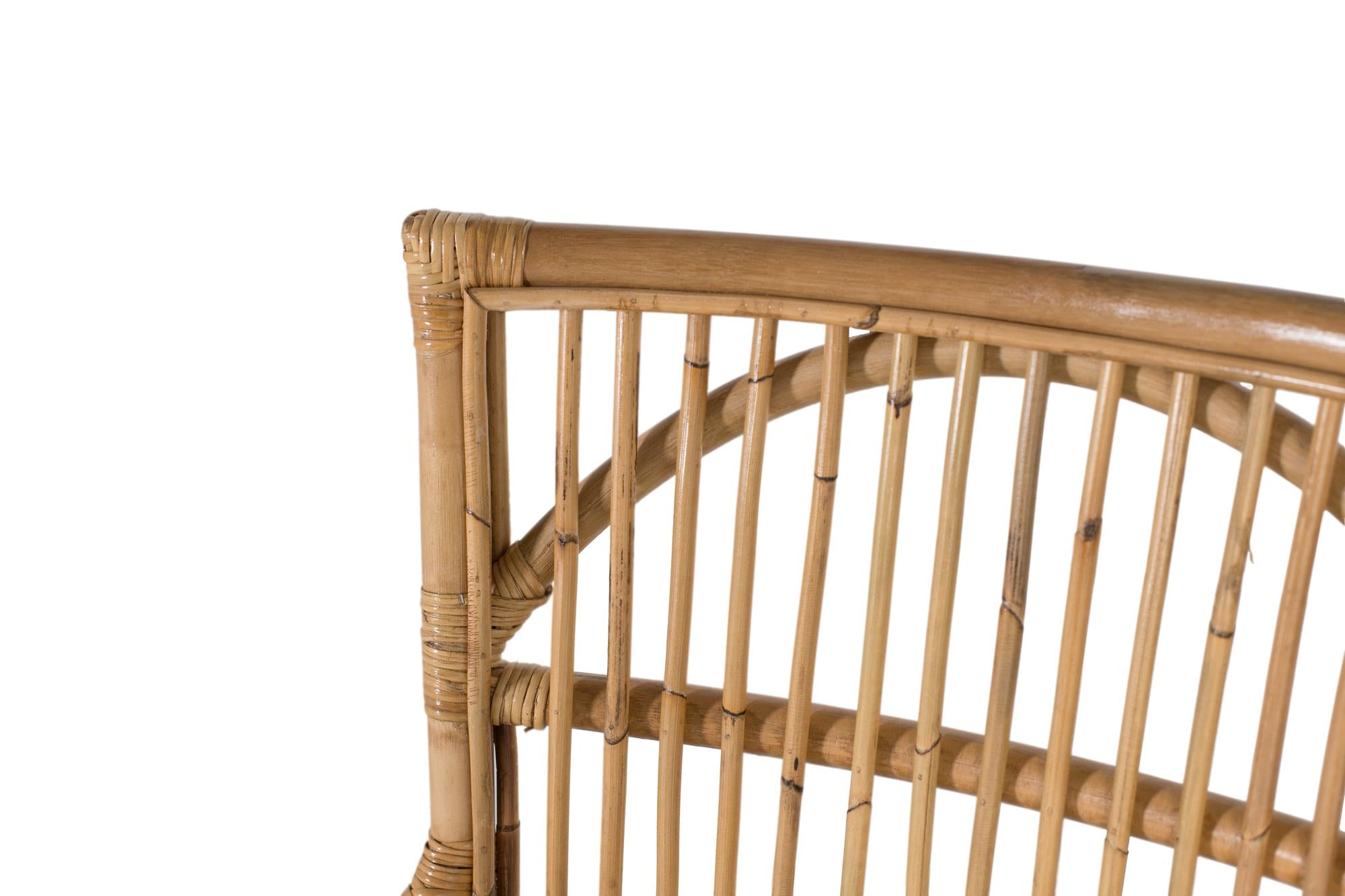 Set di due sedie in rattan con cuscini imbottiti