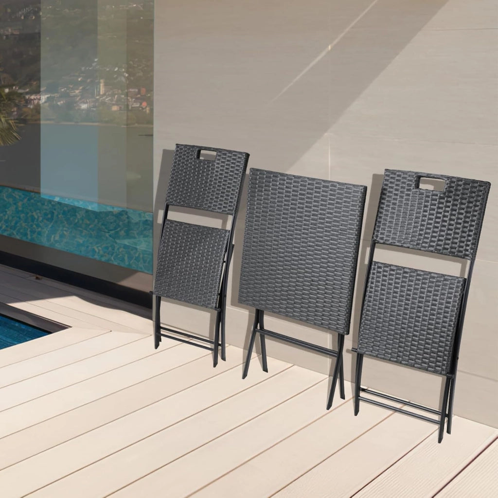Set di Mobili da Balcone Pieghevole da 3 Pezzi, Mobili da Bistrot, Set Giardino in Rattan, 1 Tavolo e 2 Sedie, Sedia Pieghevole per Balcone, Giardino e Terrazza, Grigio