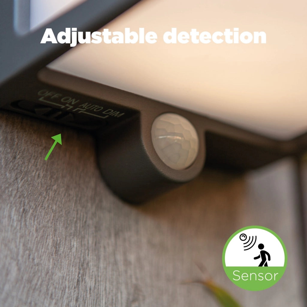 Applique esterna LED 8W solare sensore Lutec Doblo antracite
