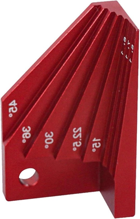 Misuratore di angolo con gradiente per misurare l'angolo di inclinazione - Metro di alluminio rosso per siti di costruzione case studi.