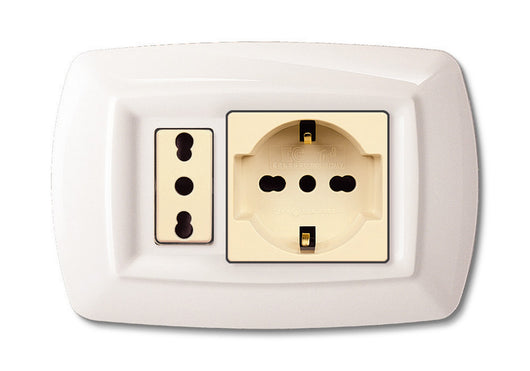 tondo' placca mod.magic in termoplastica,presa schuko + modulo,colore bianc cod:ferx.5912