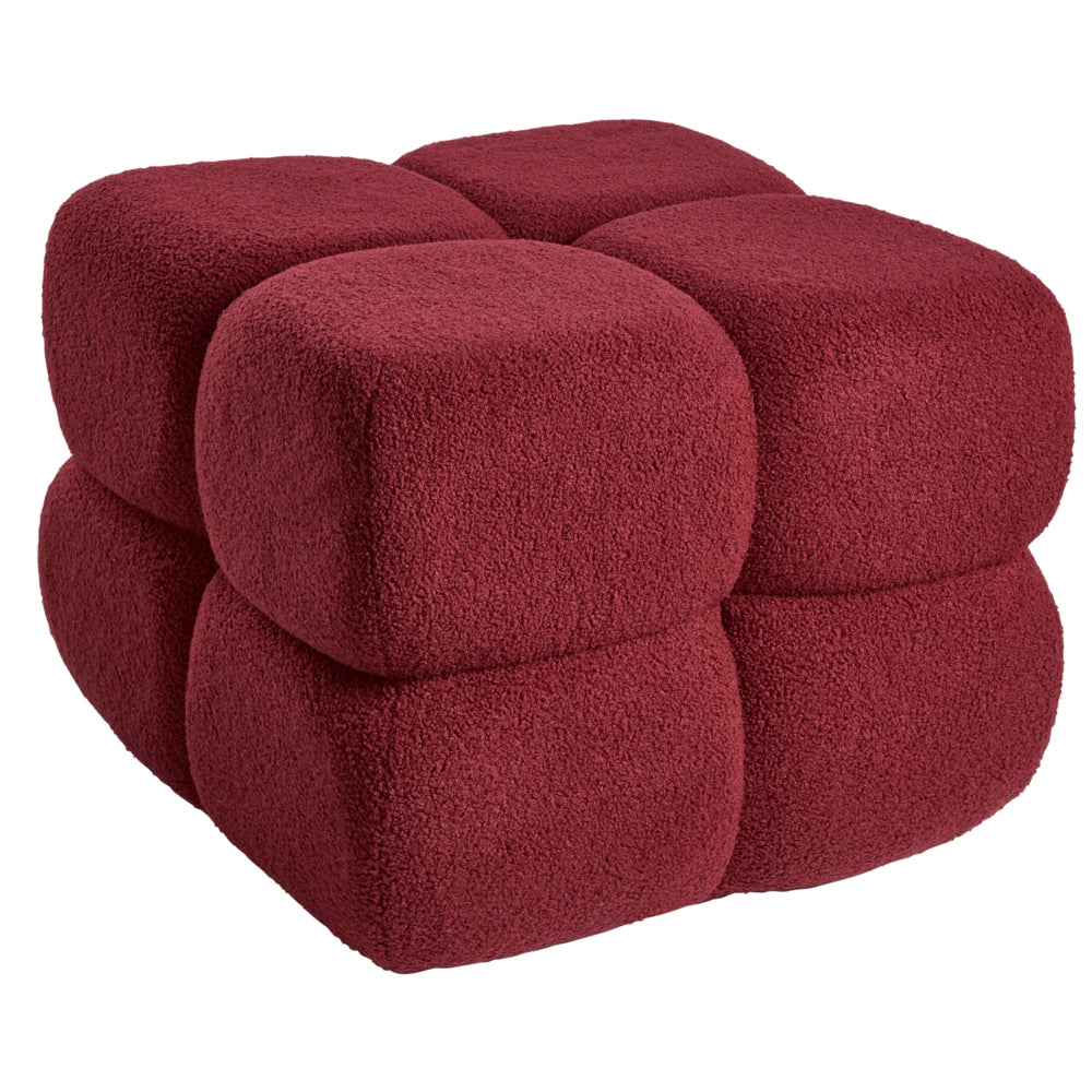 Pouf quadrato in bouclé rosso elemento d'arredo moderno per salotto o camera da letto