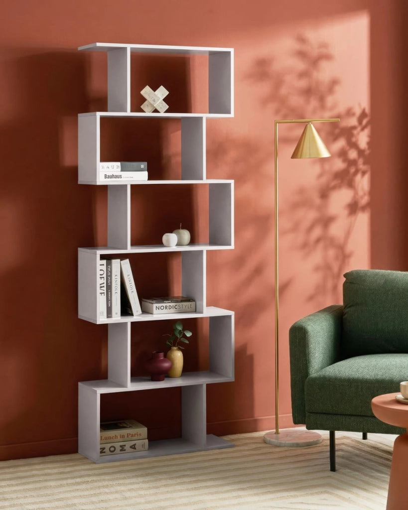 Libreria a 6 ripiani ripiani bianco sporc, struttura in truciolato retro aperto design irregolare mobile contenitore in stile minimalista