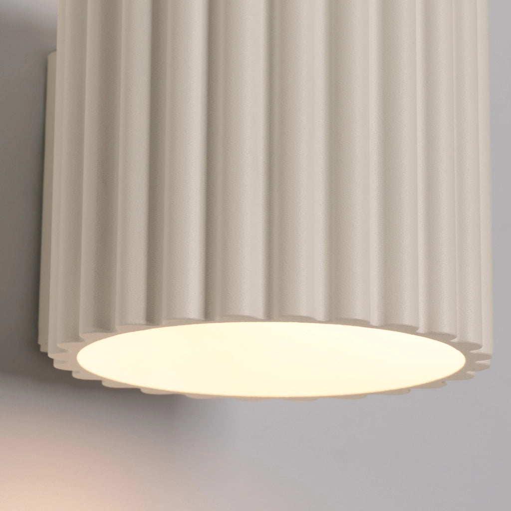 Applique moderna beige tubo rigato 10cm su-giù G9 VISTAO