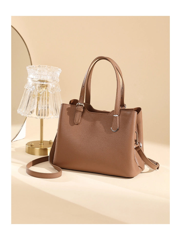 Borsa a tracolla da donna in vera pelle, marrone.