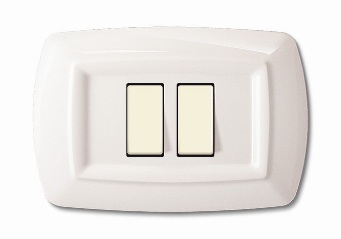 tondo' placca mod.magic in termoplastica,a 2 posti ravvicinati,colore bianc cod:ferx.5937