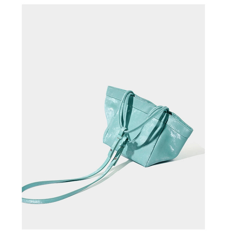 Borsa a tracolla da donna in vera pelle, colore verde.