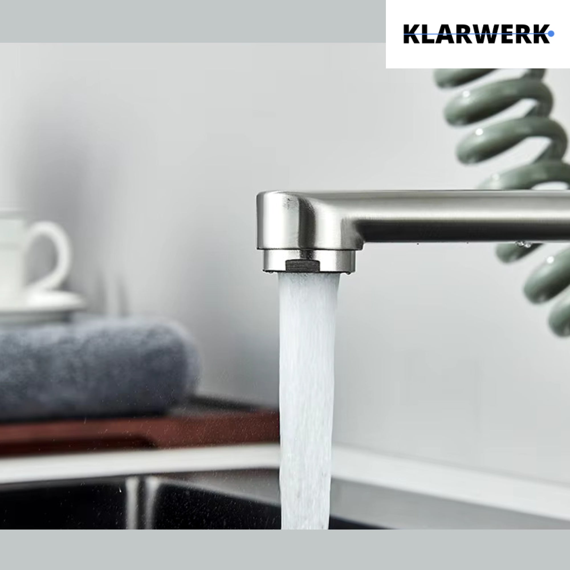 MASSIMO | Miscelatore Catering a parete Argento|Rubinetto cucina professionale in acciaio inox con doccetta|Beccuccio piatto da parete per ristorante