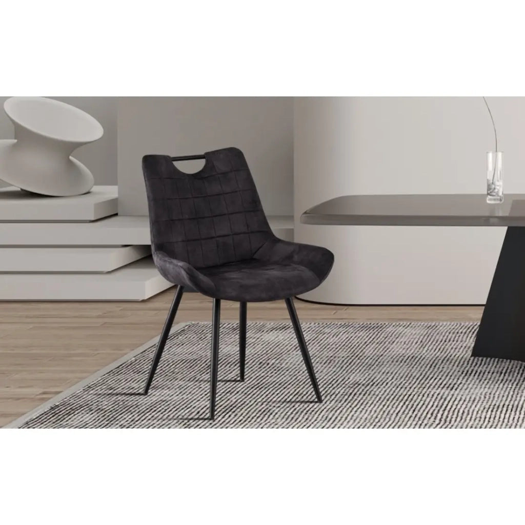 Sedia NINO – Velluto grigio e gambe in metallo nero – H84 × L56 × P62.5 cm