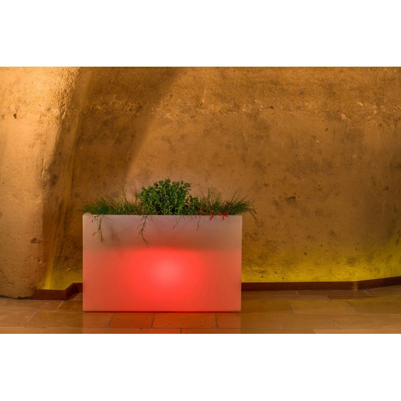 Vaso Fioriera luminosa moderna di design 80x35 H50 in polimero resistente con LED rosso per interno ed esterno - Made in Italy - Monacis
