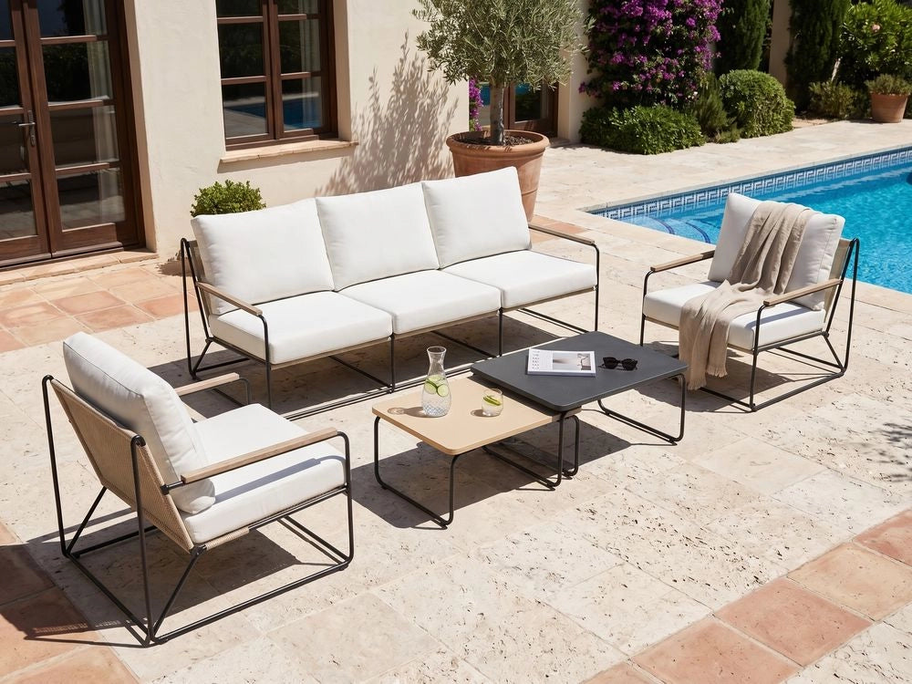 Set divani da giardino nero e beige in acciaio verniciato a polvere a 5 posti con poltrone Cuscini Due tavolini Set da esterno dal design moderno