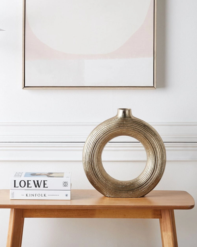 Vaso decorativo in alluminio dall'aspetto invecchiato Home Decor Glam Modern Design