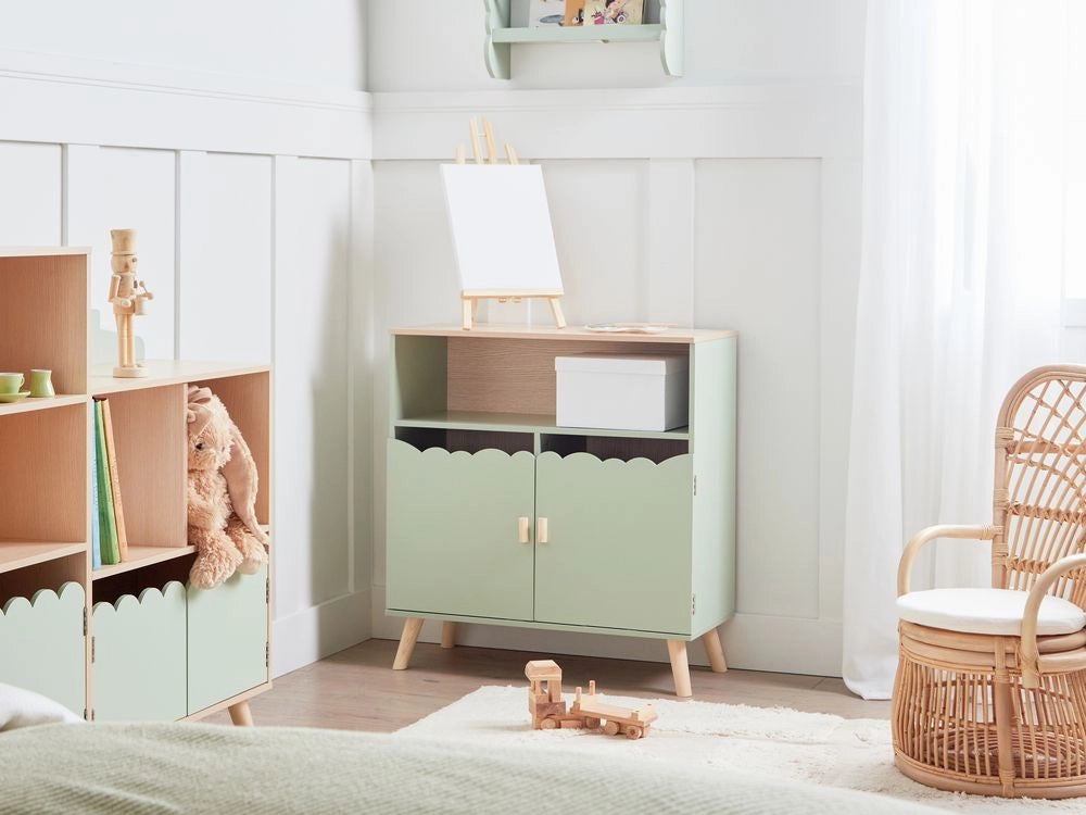 Credenza con motivo a casetta per la camera dei bambini in MDF di pino verde chiaro elemento per la cameretta