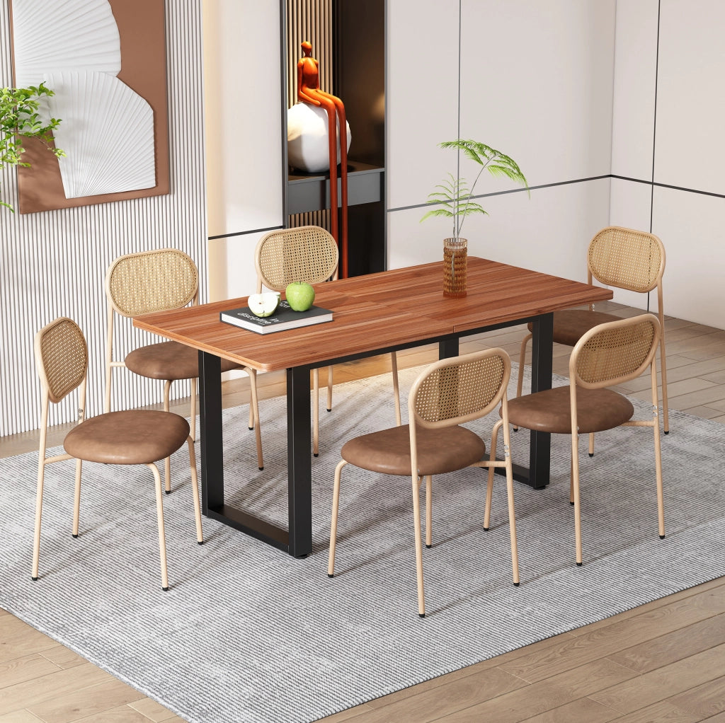 Set di 4 sedie da pranzo marroni con schienale in rattan e gambe in metallo