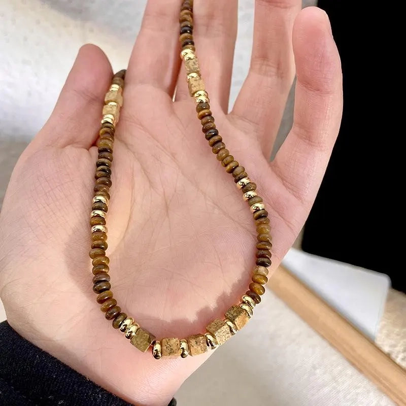 Collana vintage fatta a mano con perline e pietre, regalo di Natale o compleanno.
