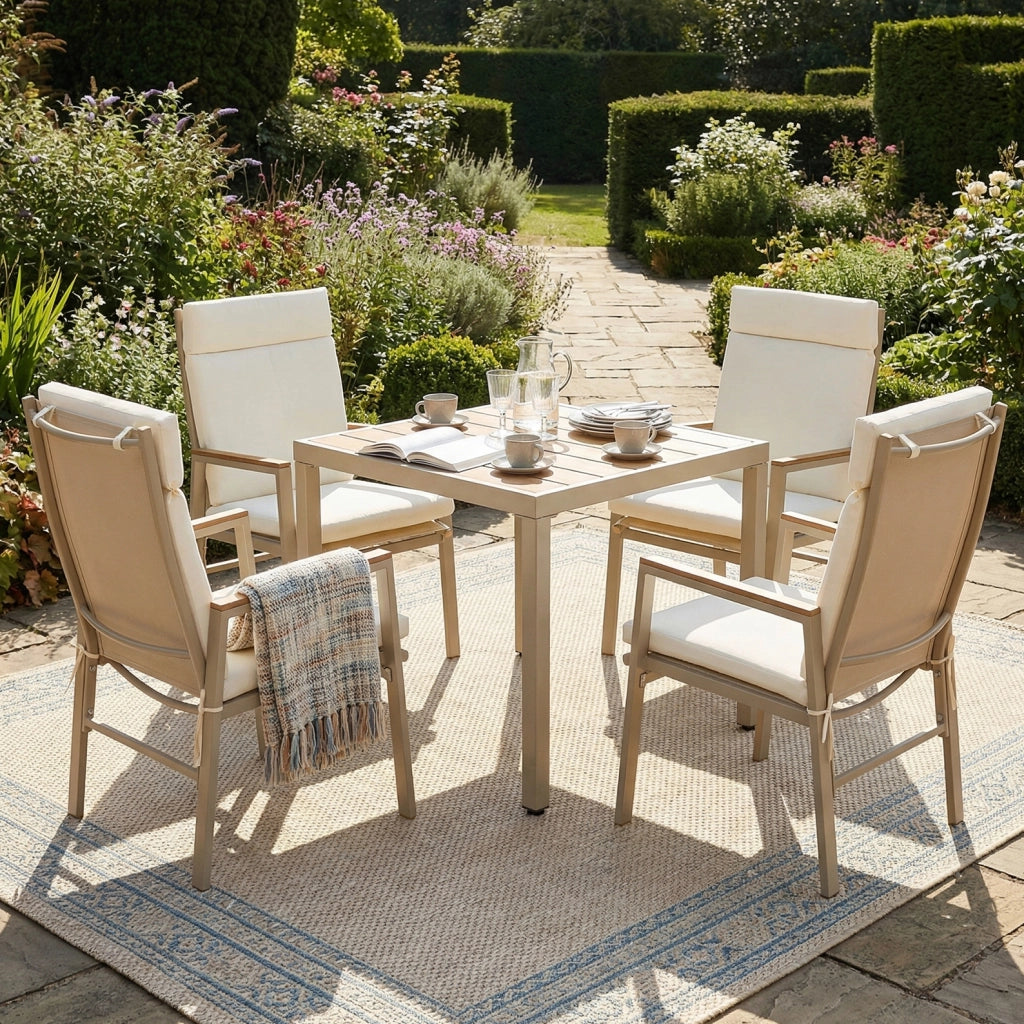 Set Tavolo e 4 Sedie da Giardino ¨C MINIMAL ¨C Ferro Zincato, Piano in Legno Plastica, Beige