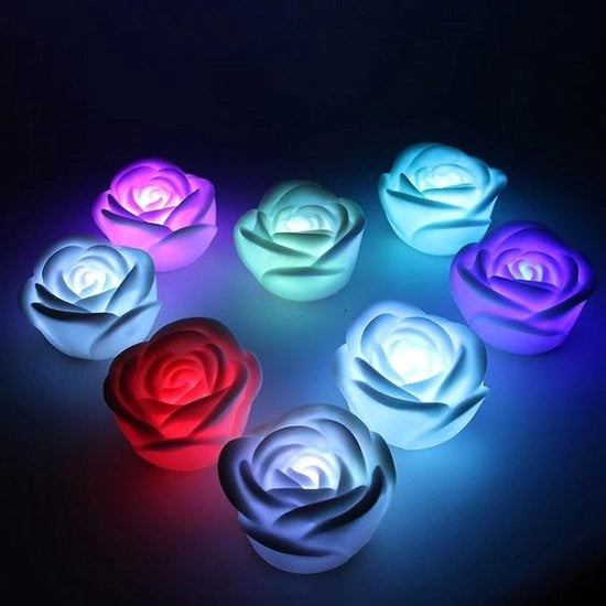 Pacchetto di 8 candele a forma di rosa senza fiamma, fiori di vetro impermeabili, decorazioni per matrimoni.

Specifiche tecniche: 
- Modello: 8 pezzi
- Materiale: vetro
- Dimensioni: non specificato
- Alimentazione: senza batteria