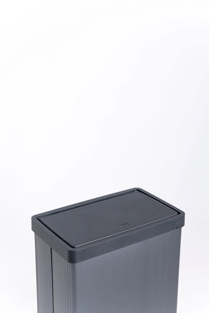 Pattumiera Alta 54L Keter Verto High 43,5x26,5x68,7 cm in Plastica Blu Perla