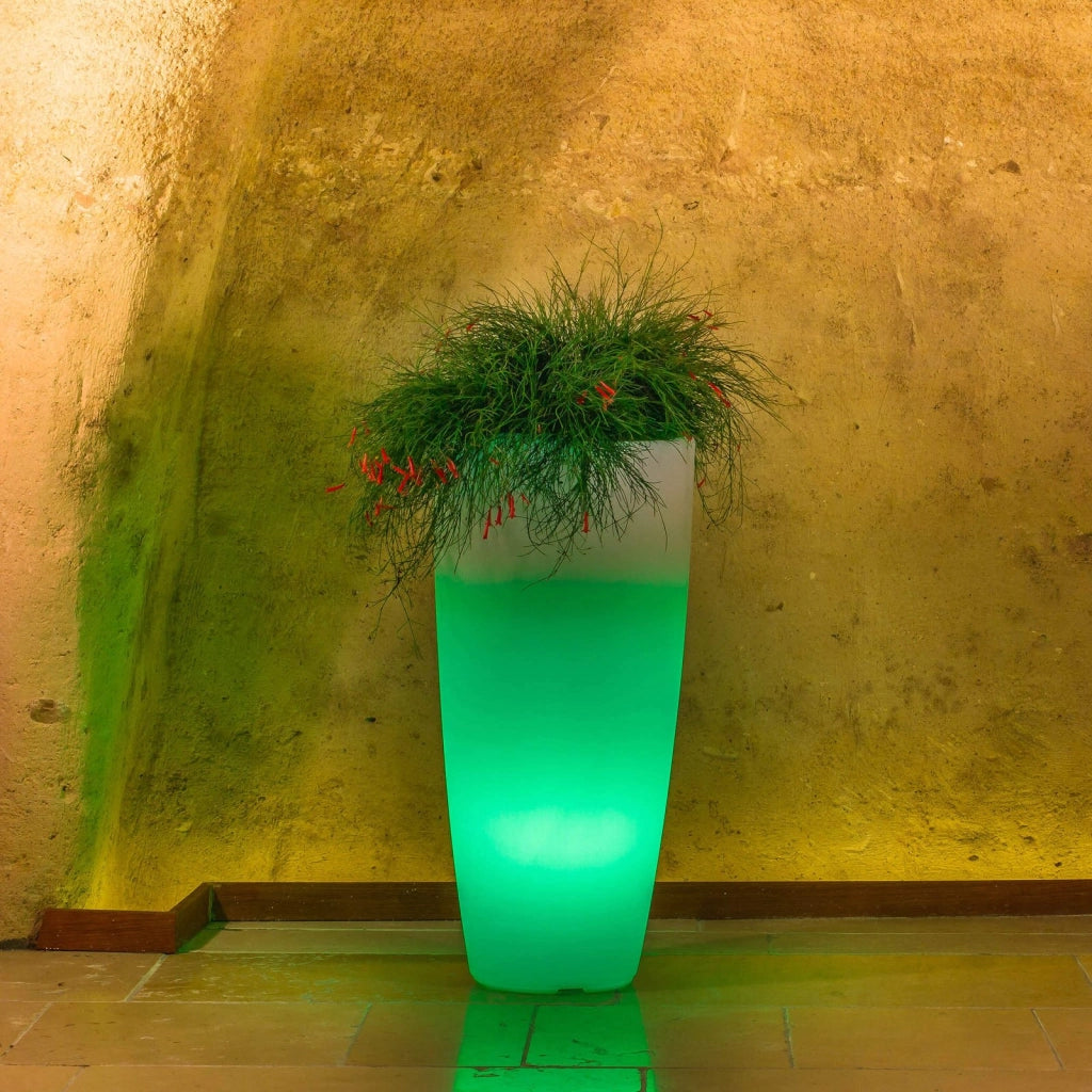 Vaso luminoso RGB con pannello solare cm 40x40x90 - LUCIUS