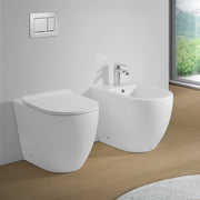 Sanitari Filomuro in ceramica bianca opaca con copriwc e scarico tornado Tokyo