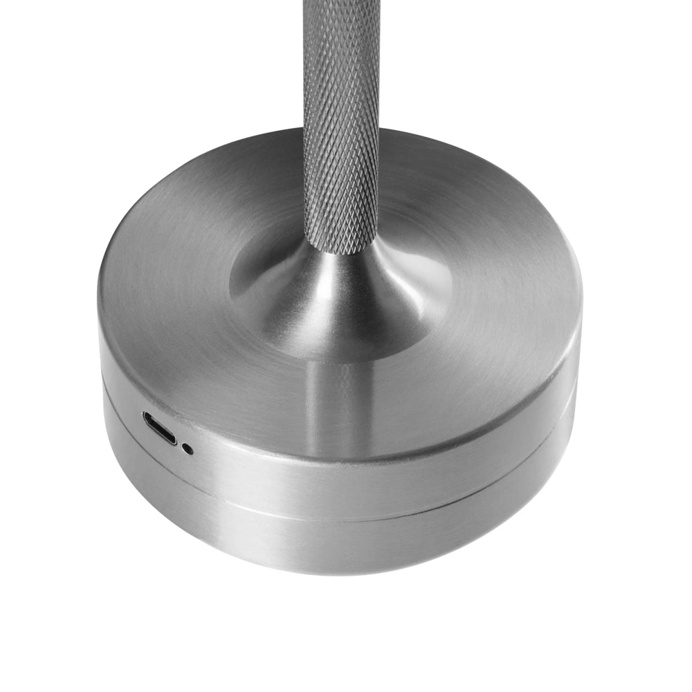 Lampada da tavolo wireless in metallo argento per interni ed esterni con porta USB C ricaricabile
