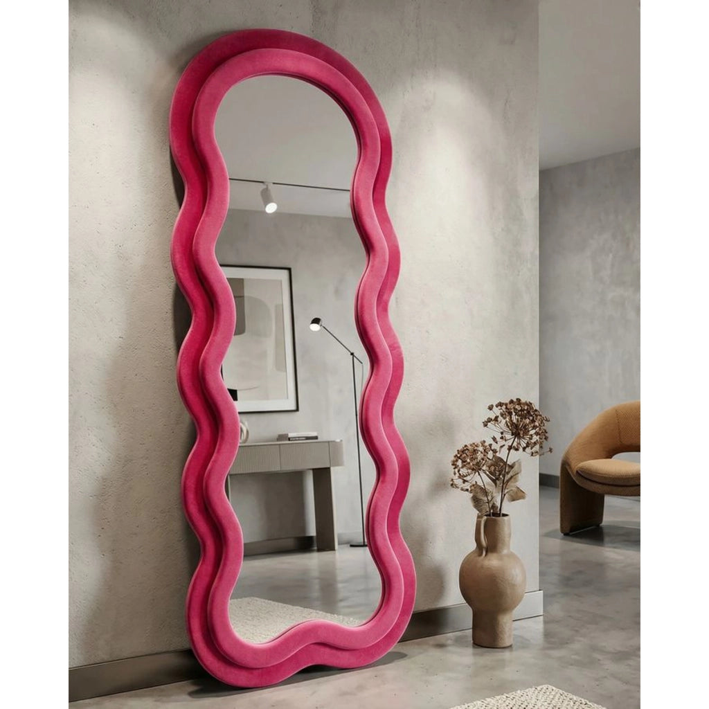 Specchio da parete Miki XL con cornice in velluto fucsia