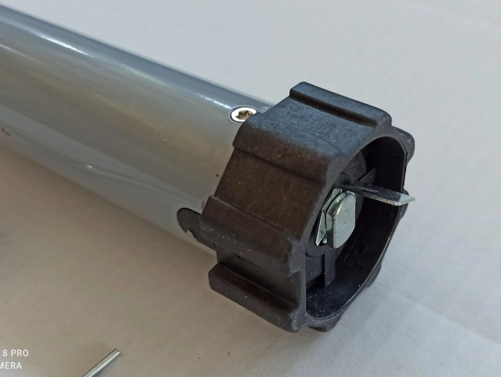 Motore radiocomandato per tapparelle con telecomando 100 kg - 50 nm
