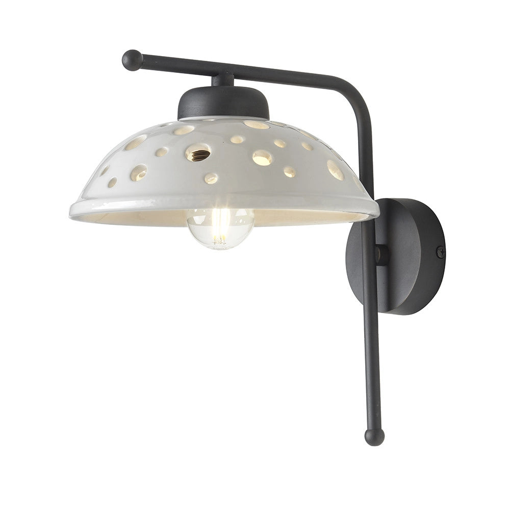 CONTEMPORANEA Applique in Metallo Nero e Ceramica Traforata D.20