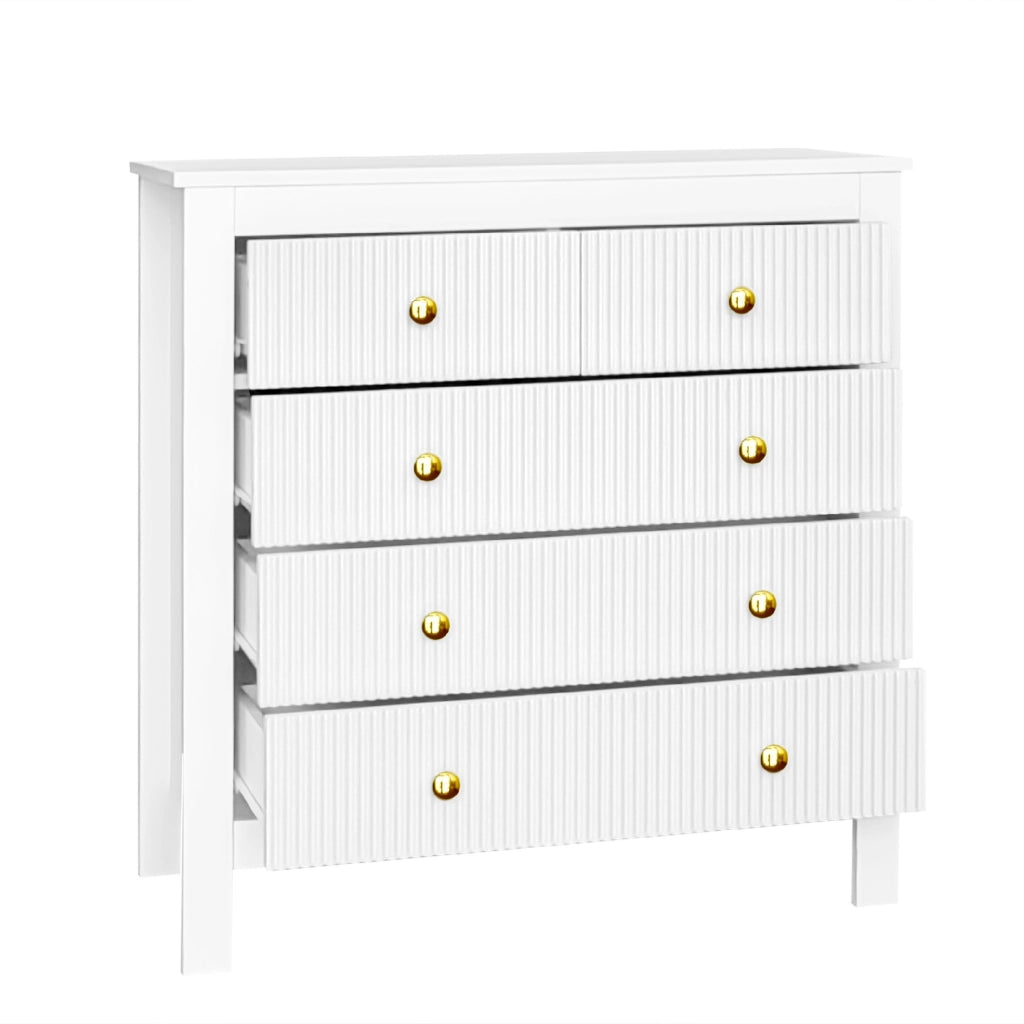 Comò con 5 cassetti e superficie strutturata, maniglie dorate, pannello truciolare bianco, 79 × 80,5 × 39,5 cm