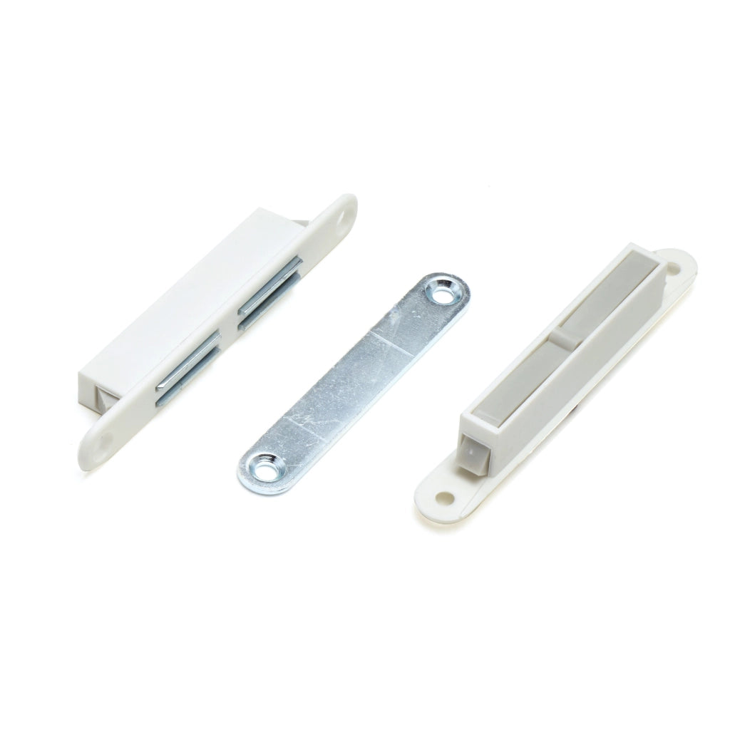 CHIUSURA MAGNETICA AD INCASSO 67MM BIANCA CON VITI