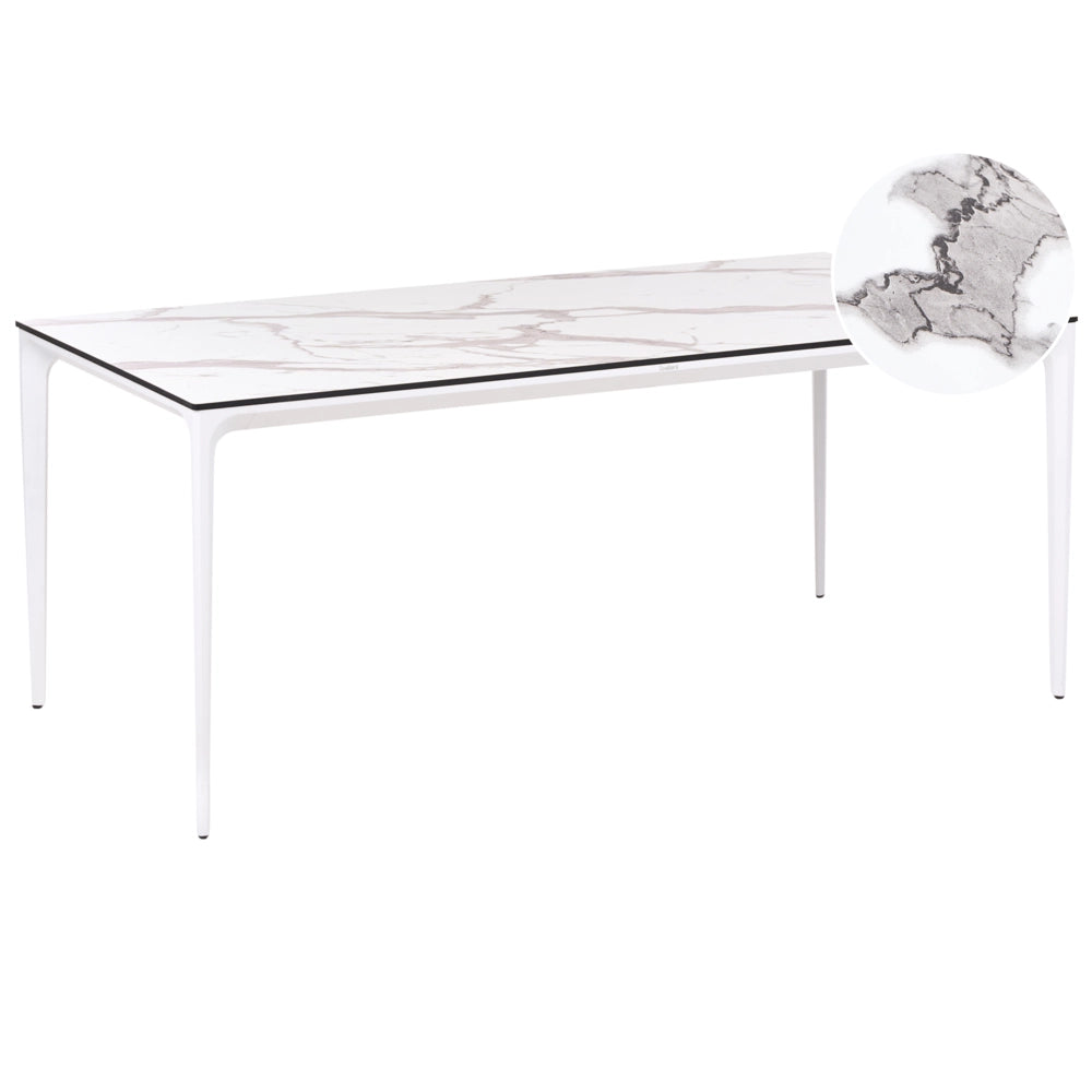 Tavolo da pranzo da giardino Piano in HPL bianco Telaio in alluminio bianco Resistente ai raggi UV all'acqua e alla ruggine Stile moderno del patio esterno