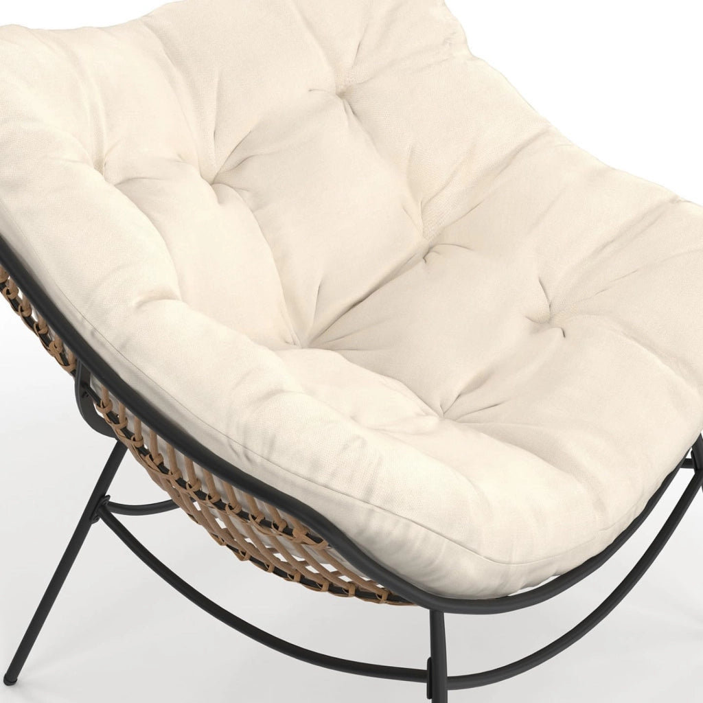 LOA, sdraio da giardino in rattan con cuscino ecrù