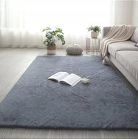 Tappeto in peluche grigio scuro  160x220 cm