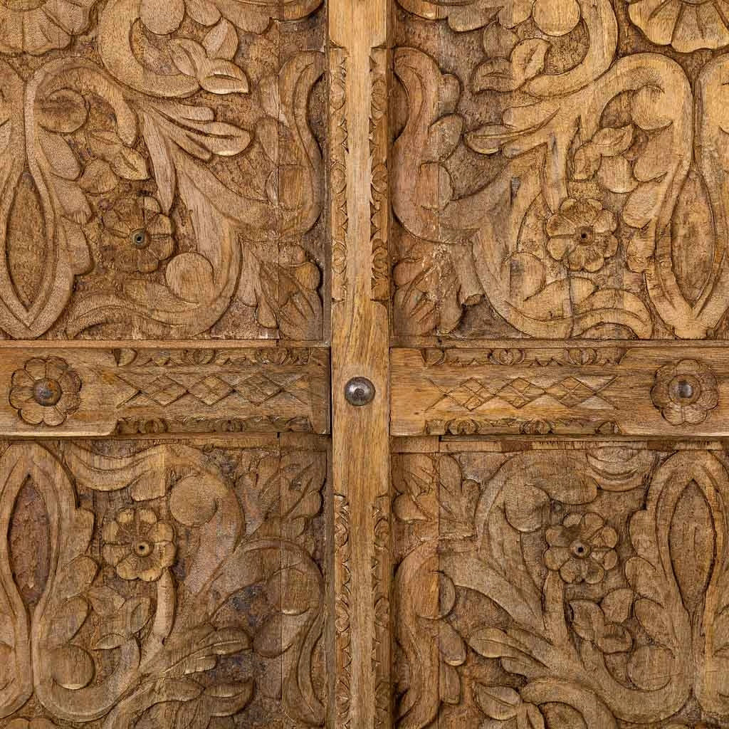Armadio in legno fatto a mano marrone 102x44x183h