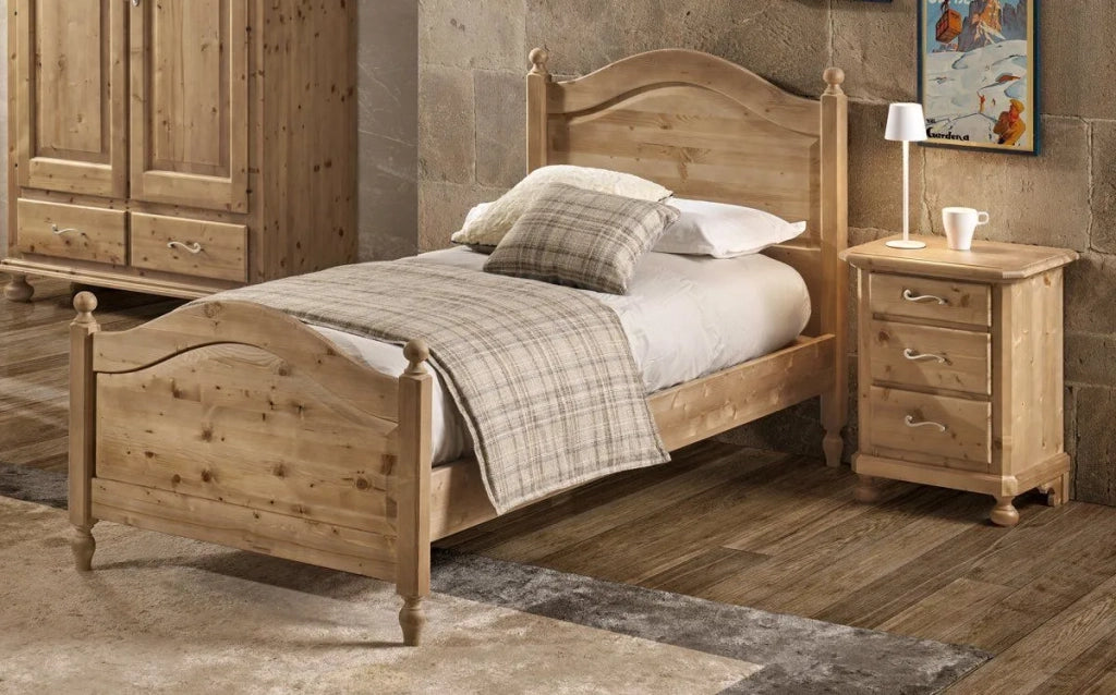 Comodino classico 3 cassetti legno massello abete grezzo 50x38x65 (307) - Mobili 2G