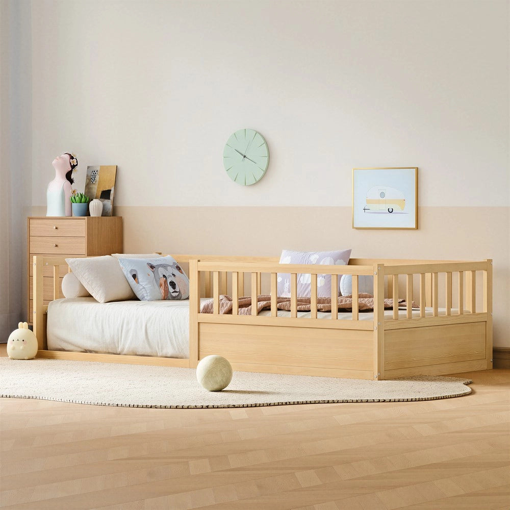 Letto Montessori Singolo in Legno di Pino ¨C MINIMAL ¨C 90x200, con Rete a Doghe e Sponda