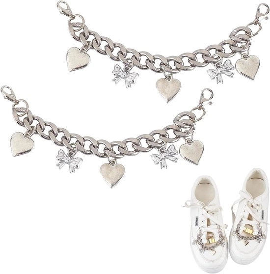 Set di 2 appesi scarpe per sport con decorazioni metalliche a forma di cuore e accessori decorativi per scarpe