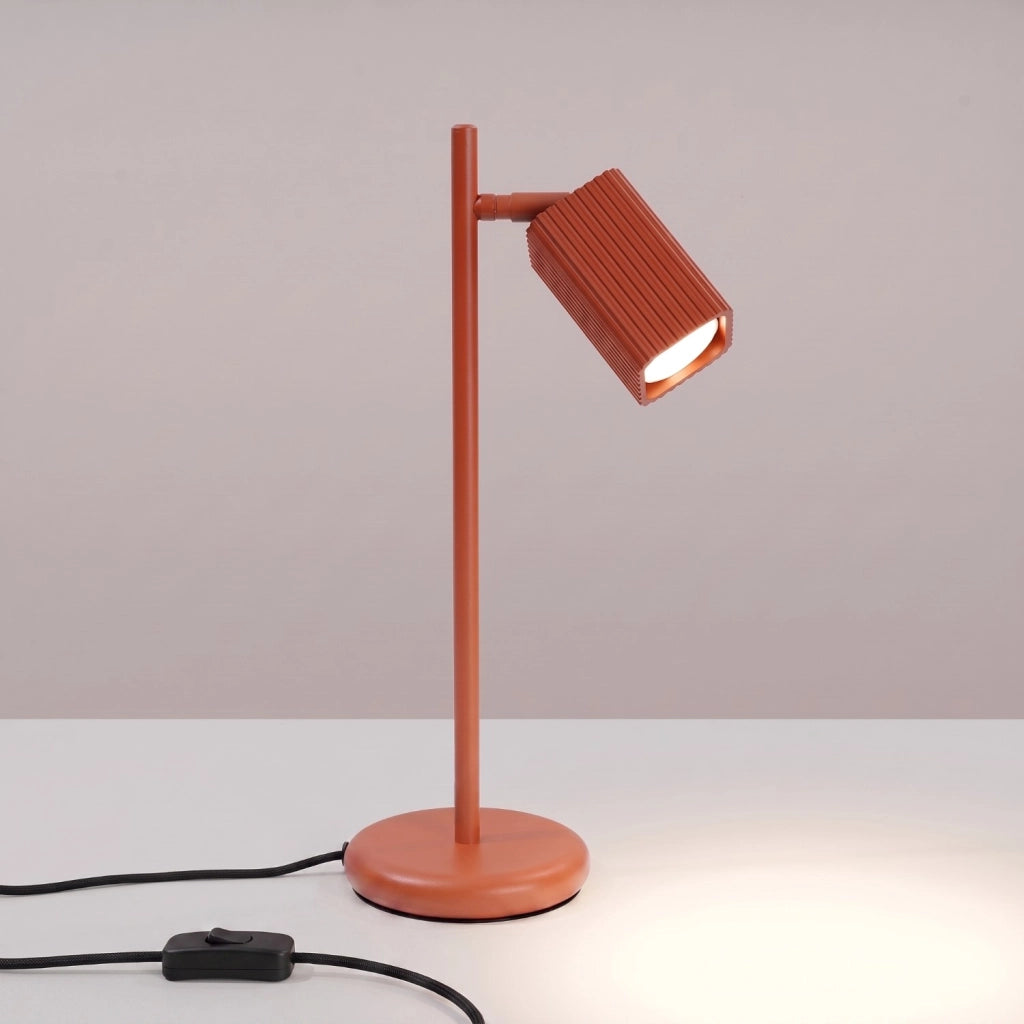 Lampada da tavolo RAYO ocra rossa