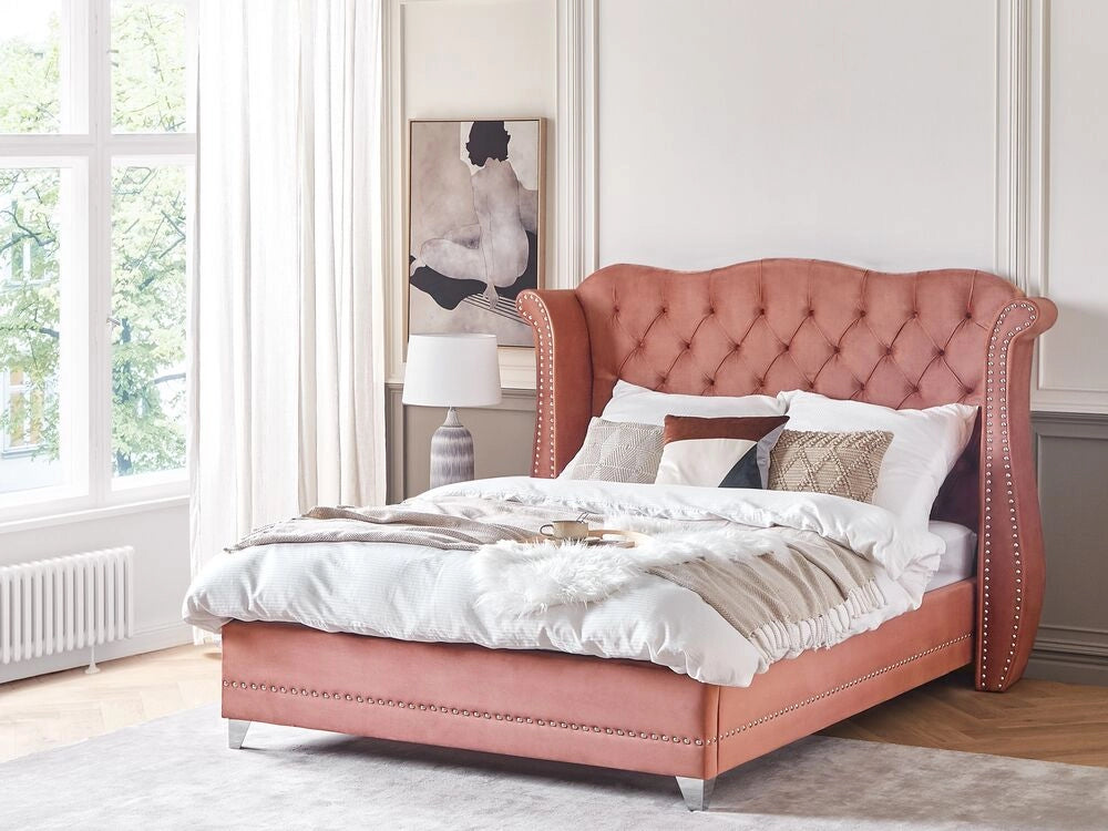 Letto in velluto color rosa 160 x 200 cm testiera alta decorata con bottoncini stile retrò e tradizionale