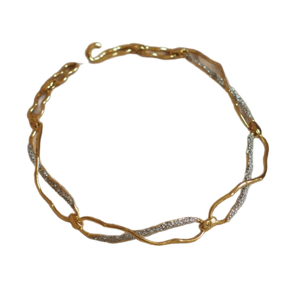 Collana a catena intrecciata in modo irregolare con scintillanti diamanti