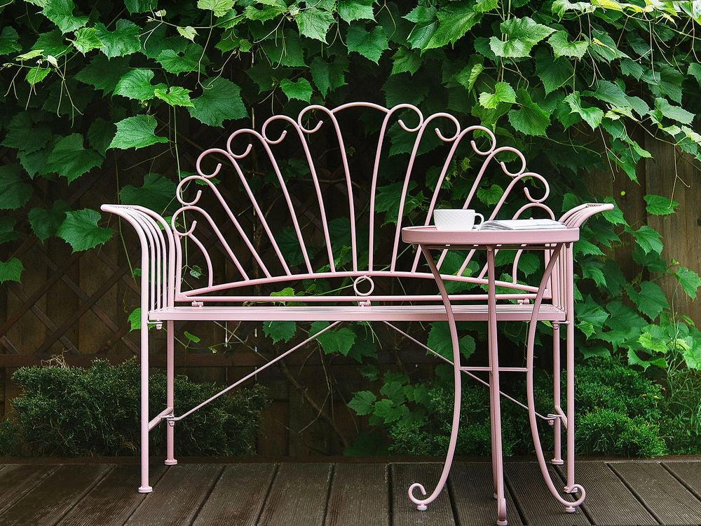 Set panca da esterno in metallo rosa a 2 posti con braccioli svasati con tavolo in stile vintage
