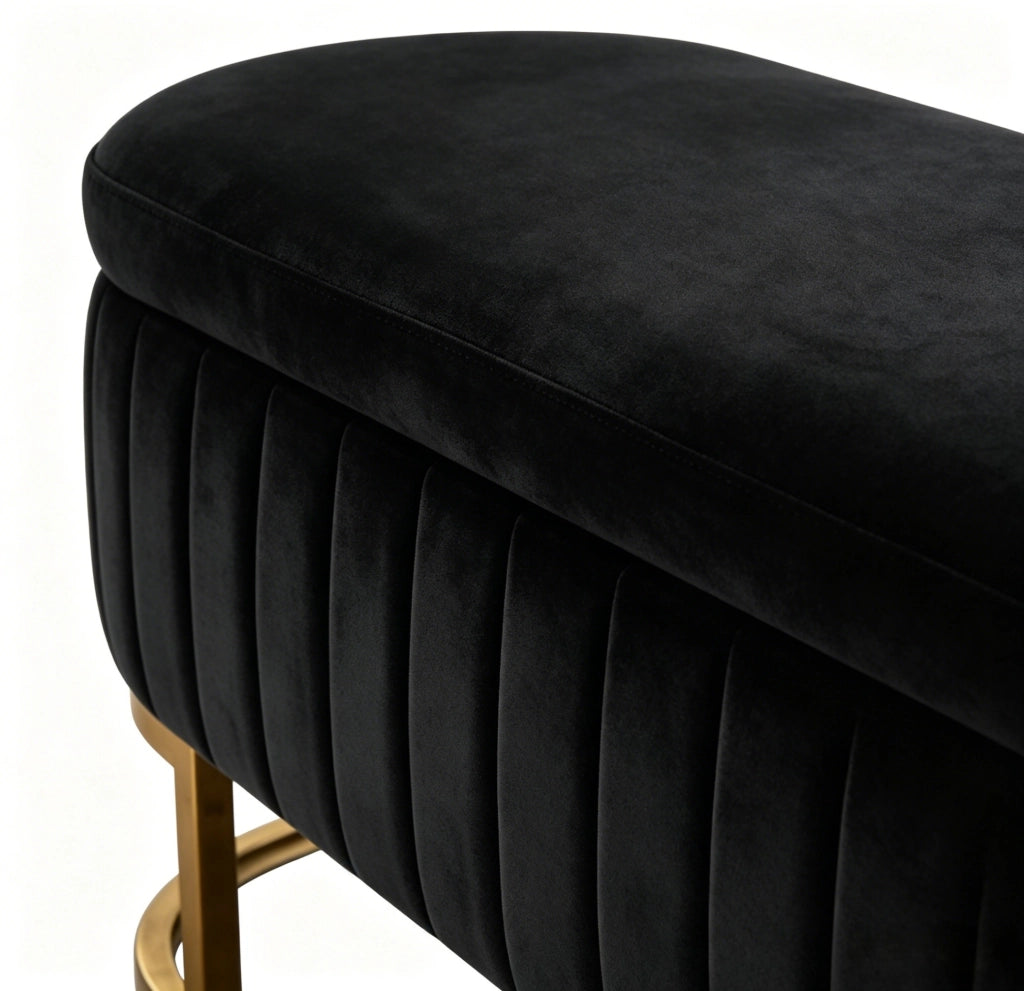 Panca contenitore ai piedi del letto in velluto con spazio contenitivo e gambe in metallo dorato, nero 130 cm