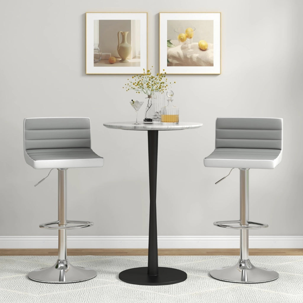 Set di 2 sgabelli da bar con base in metallo antiscivolo e poggiapiedi, Sedie girevoli regolabili in pelle PU Grigio e bianco-Sgabelli da bar