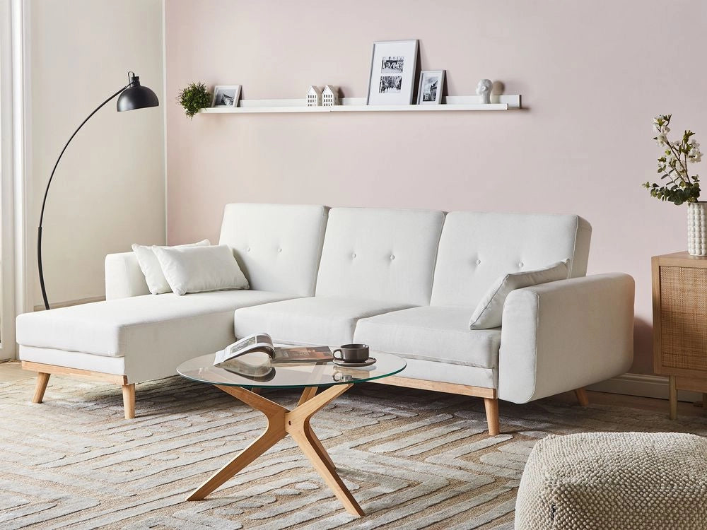 Divano Angolare ad Angolo Destro Bianco in Tessuto Imbottito a L con Seduta Trapuntata Cuscini Decorativi e Funzione Letto