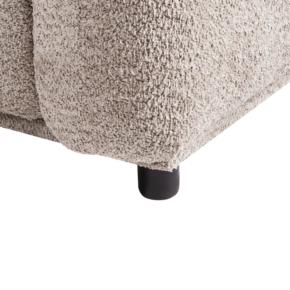 Poltrona in tessuto bouclè beige e gambe nere Schienale Curvo Stile Retro Glam Art Decor