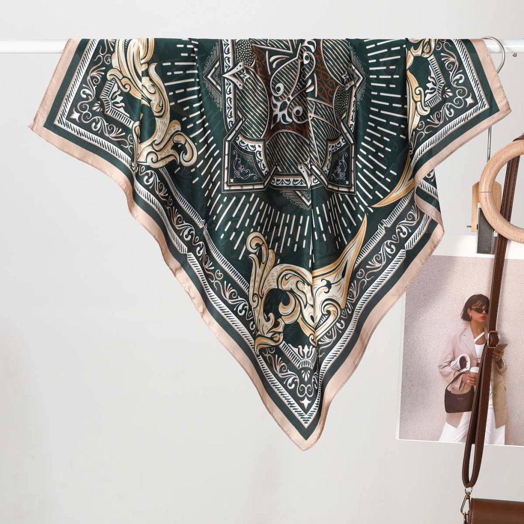 Eleganti e trendy sciarpe di seta da donna, realizzate in pura seta.