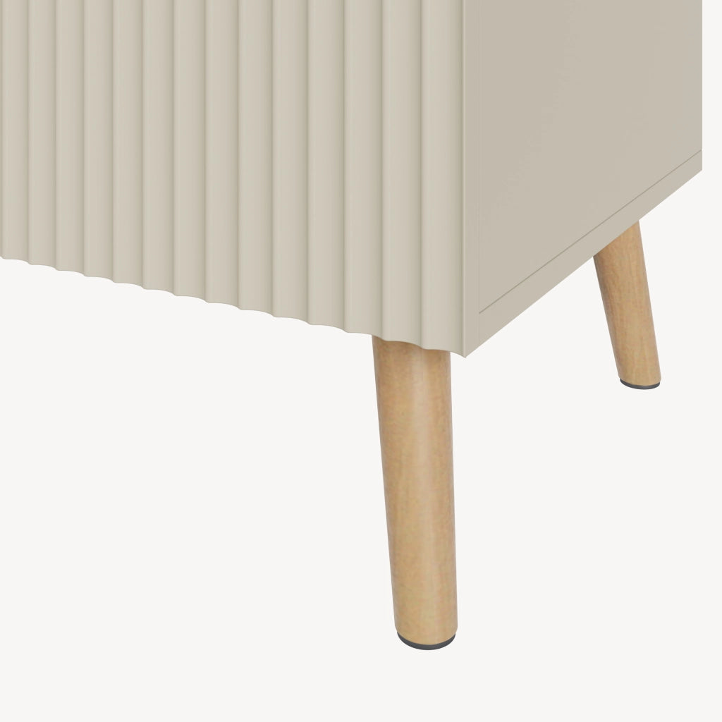 Credenza Nand Madia con 2 Ante Scanalate 120x40x76 cm color Sabbia [en.casa]