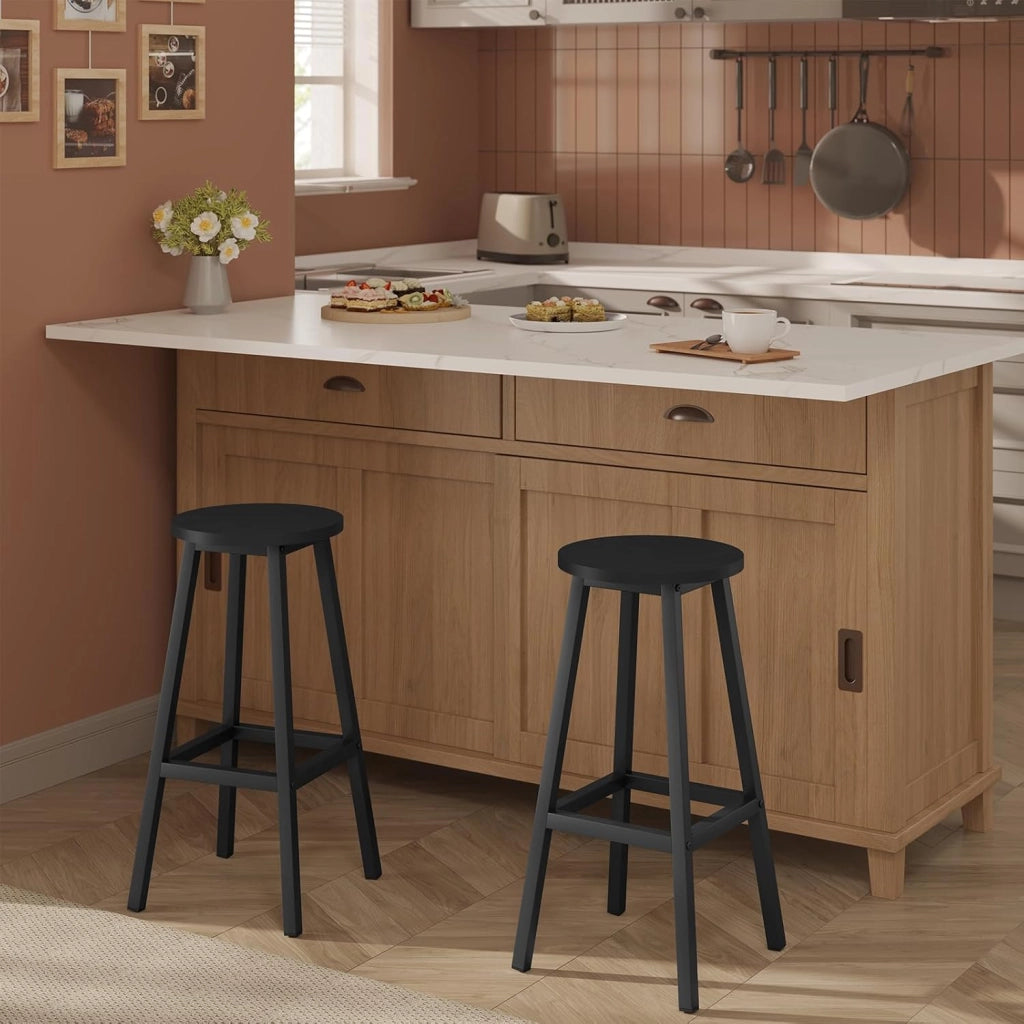 Sgabello da Bar Set di 2, Sgabello da Cucina con Poggiapiedi, Sgabello Alto in Stile Moderno/Industriale per Bar, Caffè, Isola della Cucina, Nero, K0007BH-2