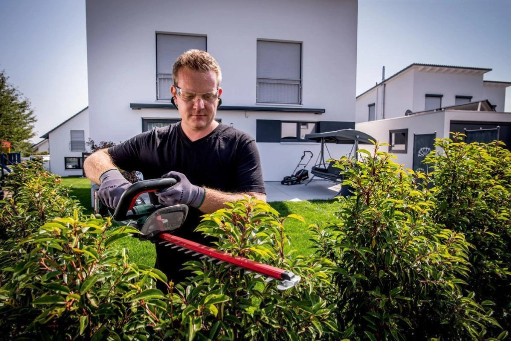 Metabo HS 18 LTX 45 Tagliasiepi a Batteria 18V 45 cm lama doppia 2600 spm 2 Kg colore Nero