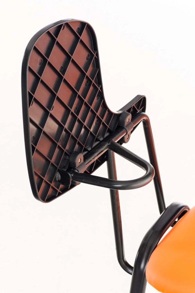 Sedia Ken in similpelle con tavolino ribaltabile arancione